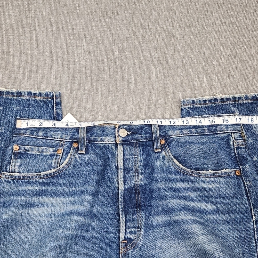 Levis 501 Distressed Style Medium Wash 100% Cotton Denim Jeans 31 × 26 - Picture 7 of 11